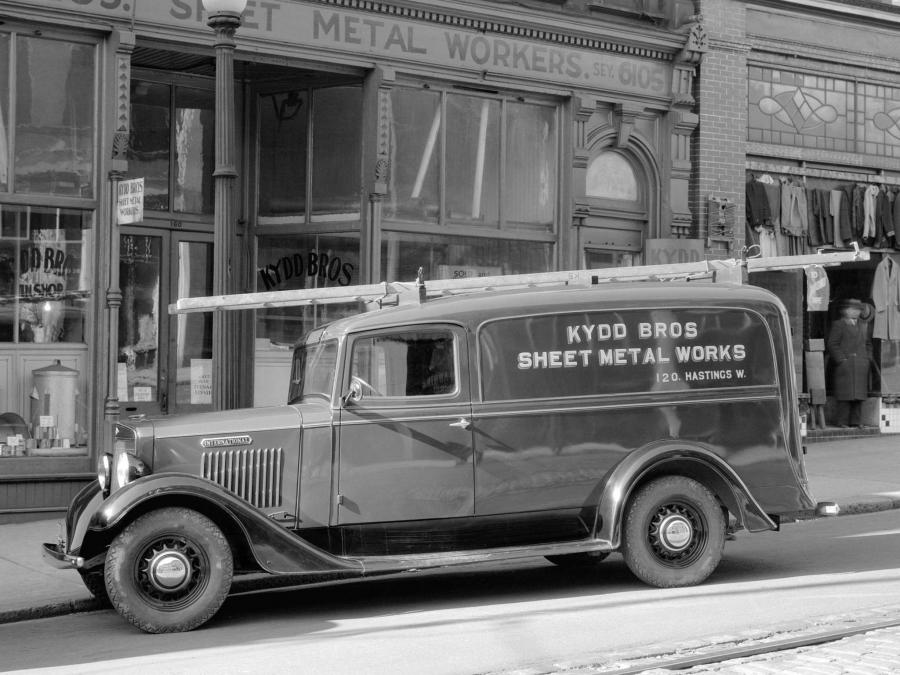  International C-1 Panel Truck 1934 года  (фото 6 из 8)